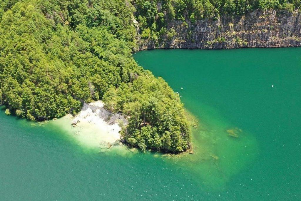 5 Of The Best Lake Getaways To Spend A Weekend Away, All Under 4 Hours From Charlotte