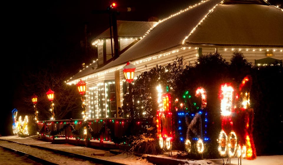 This Cute City Nicknamed ‘Christmastown USA’ Is The Perfect Holiday Activity Near Charlotte