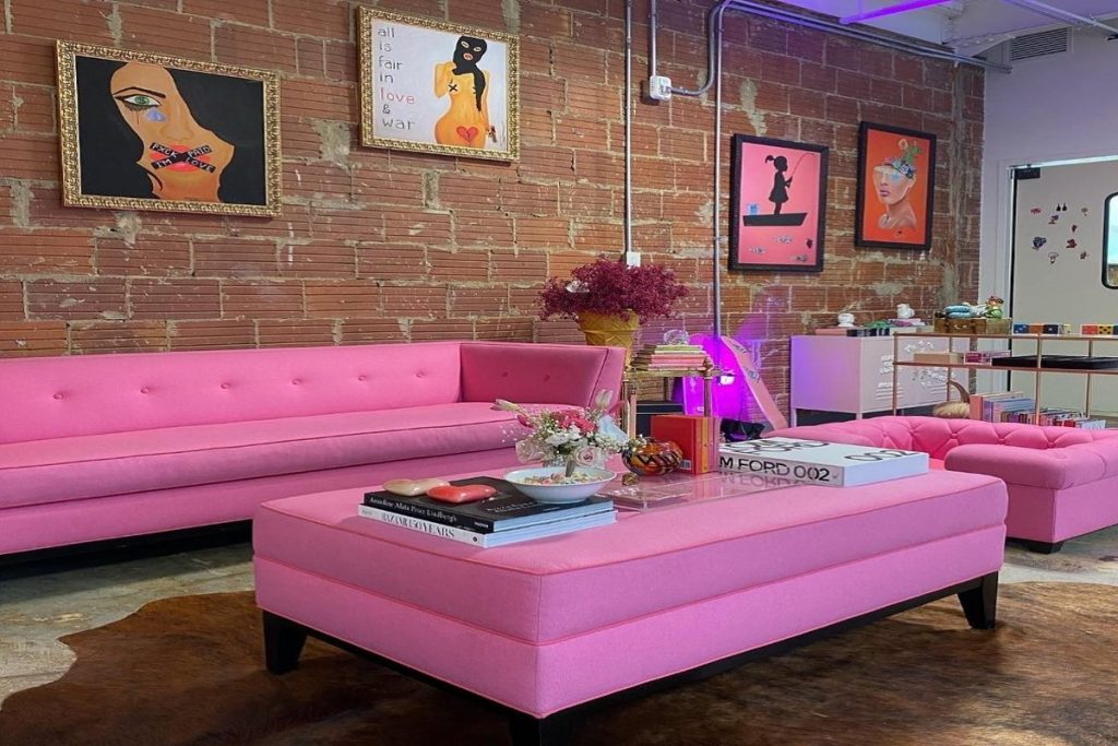 Snap A Selfie & Sip On Cocktails At Charlotte’s Newest Photoworthy Cocktail Bar, Babe Cave